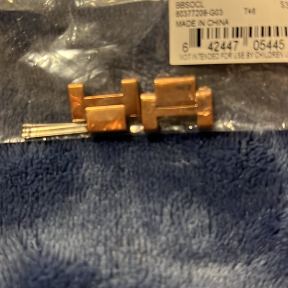 Michael Kors Medium sized Woman’s watch. Never used. Rose Gold - Picture 5 of 7